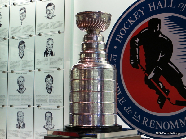 28 Hockey Hall of Fame