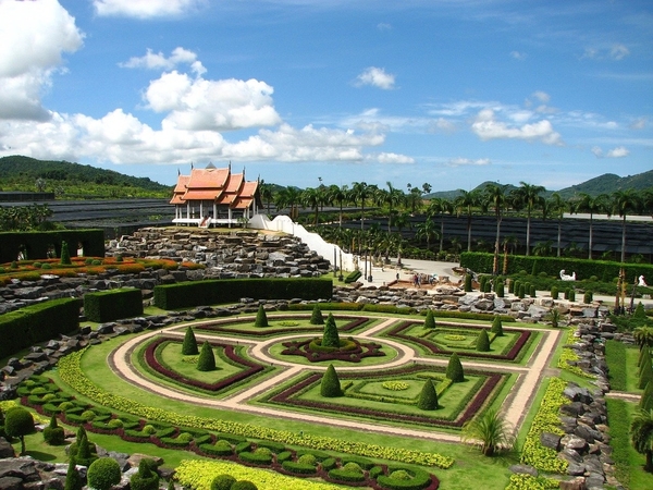 Nong-Nooch-Tropical-Botanical-Garden