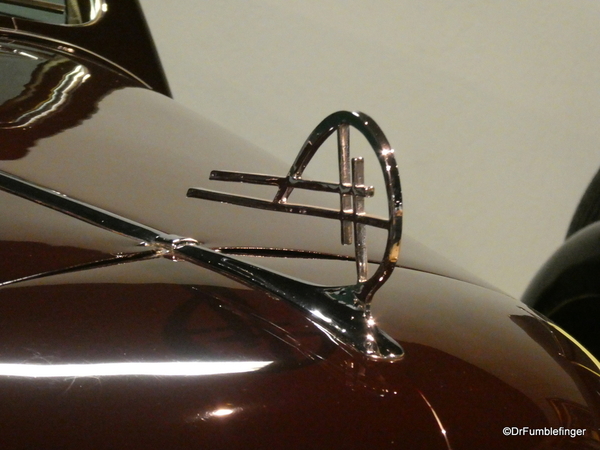 1936 Cord, National Automobile Museum (1)