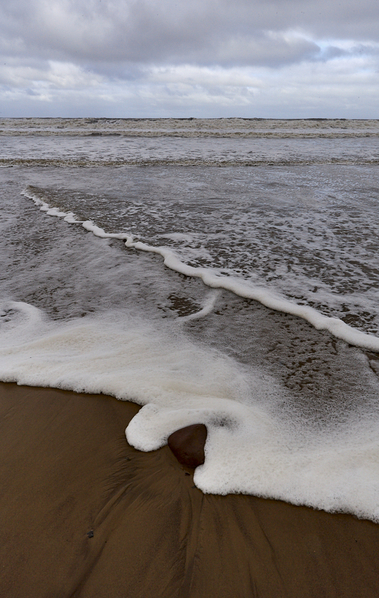 Tide and foam p