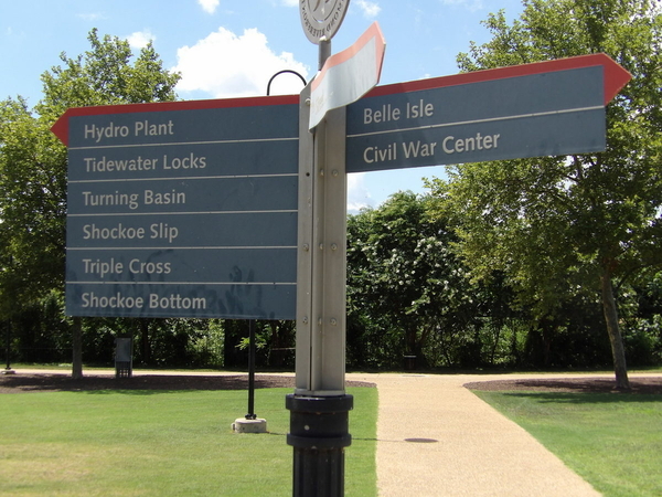 Canal Walk Directional Signs