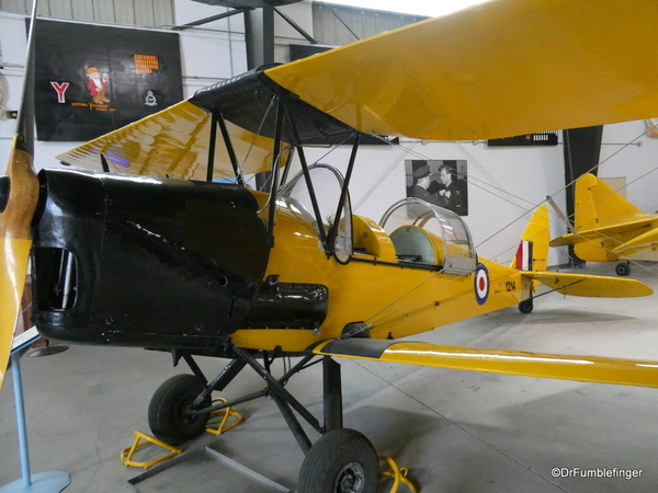 01 Bomber Command Museum, Nanton. De Havilland Tiger Moth (1942)