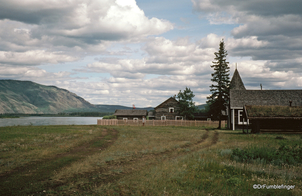 01 Yukon River Canoe Trip - Fort Selkirk