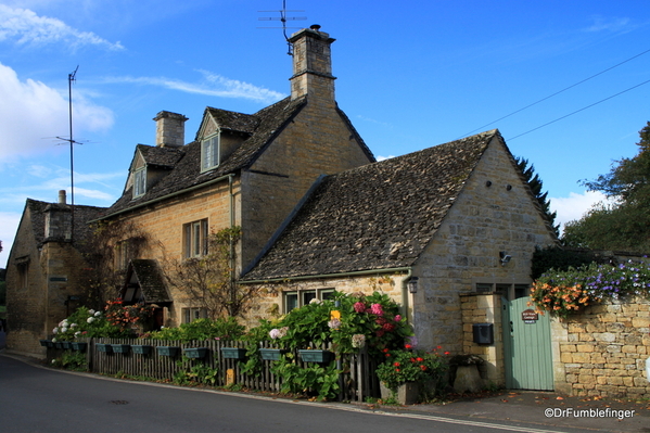 08 Bourton-on-the-Water