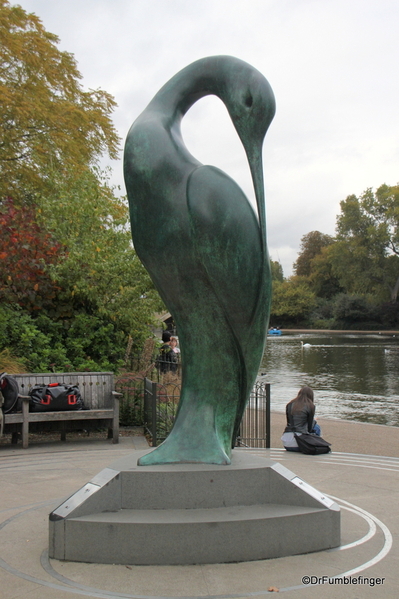 09. Princess Diana Fountain. Isis by Simon Gudgeon
