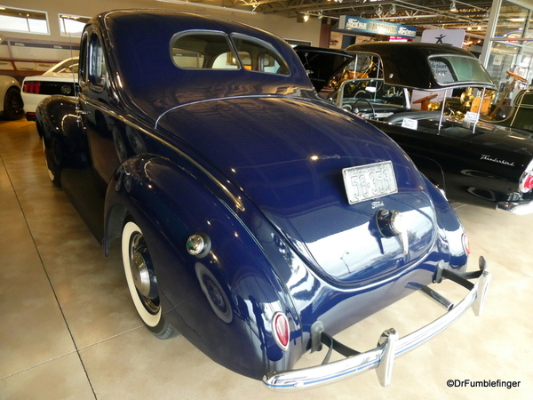 1939 Ford deluxe Coupe, Dahl Auto Museum, LaCrosse WI (2)