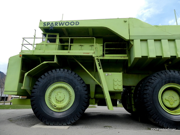 01 World's Largest Truck, Sparwood