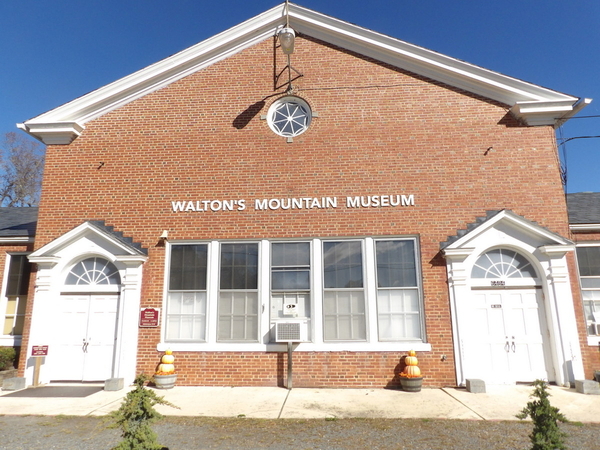 Walton's Mountain Museum Facade