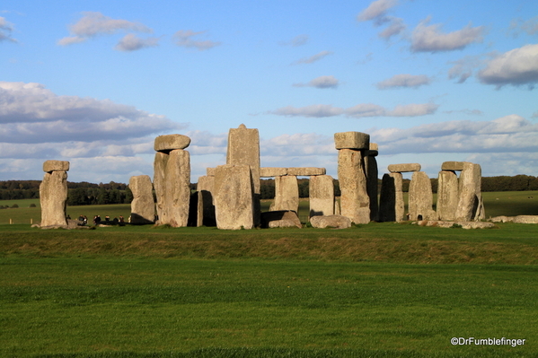 19 Stonehenge