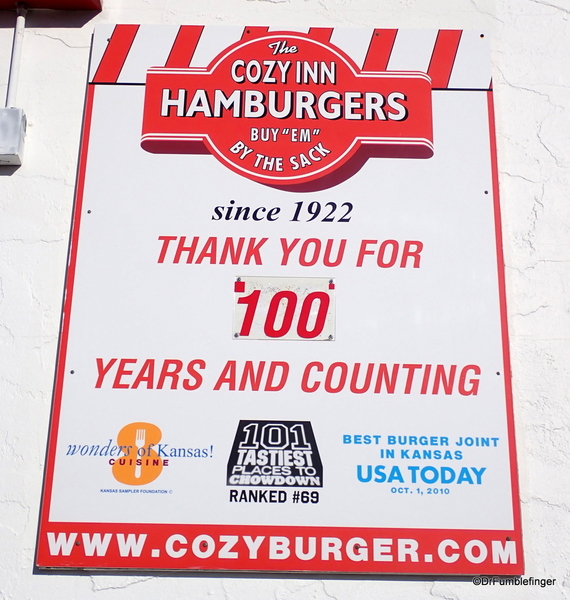 03 Cozy Inn Burger