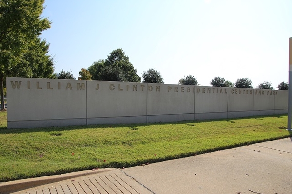 William Clinton Presidential Library - Sign