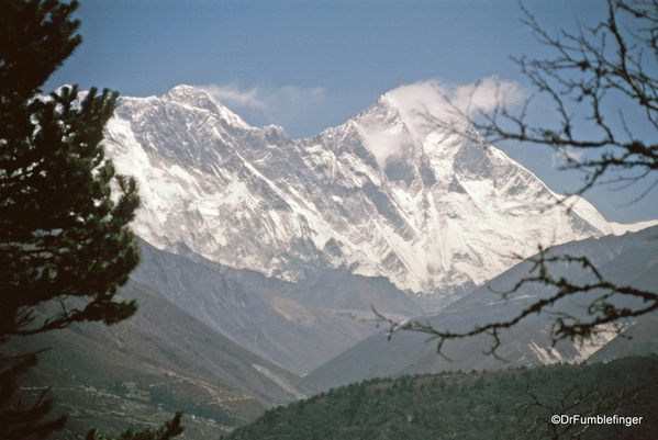 Spare Nepal 04-2002 (74) Mt. Everest