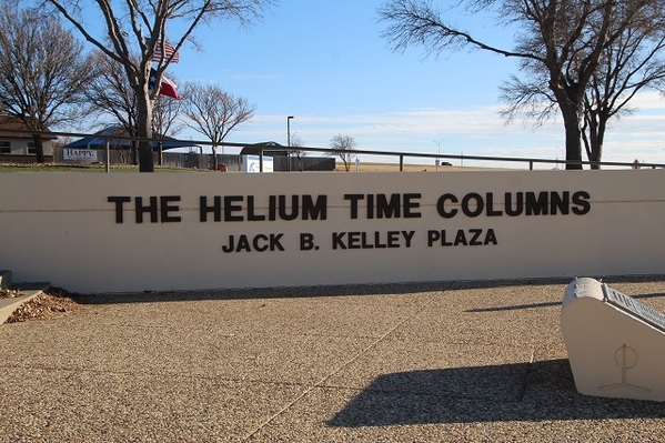 Helium Monumnet 1