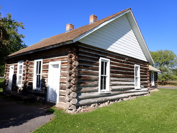 02 Fort Missoula cabin