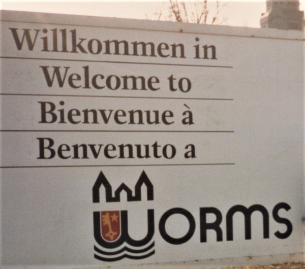 Worms Signage