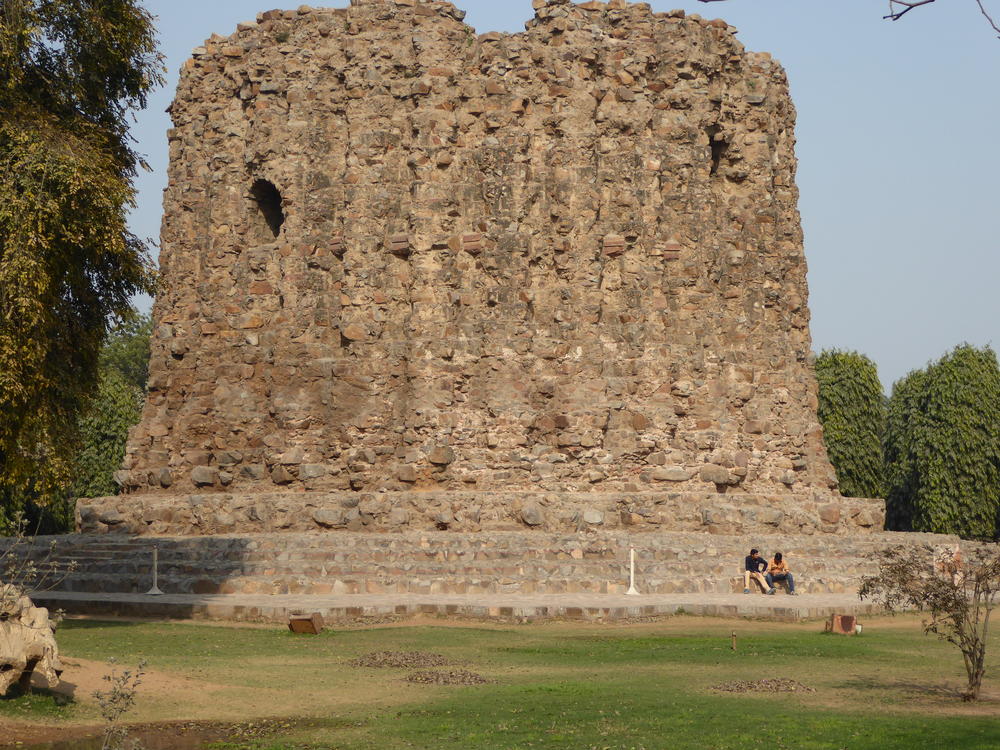 Qtab Minar, Delhi, a 12th century Mosque