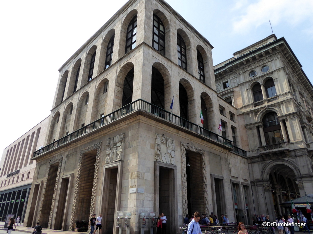 Museo del Novecento, Piazza del Duomo