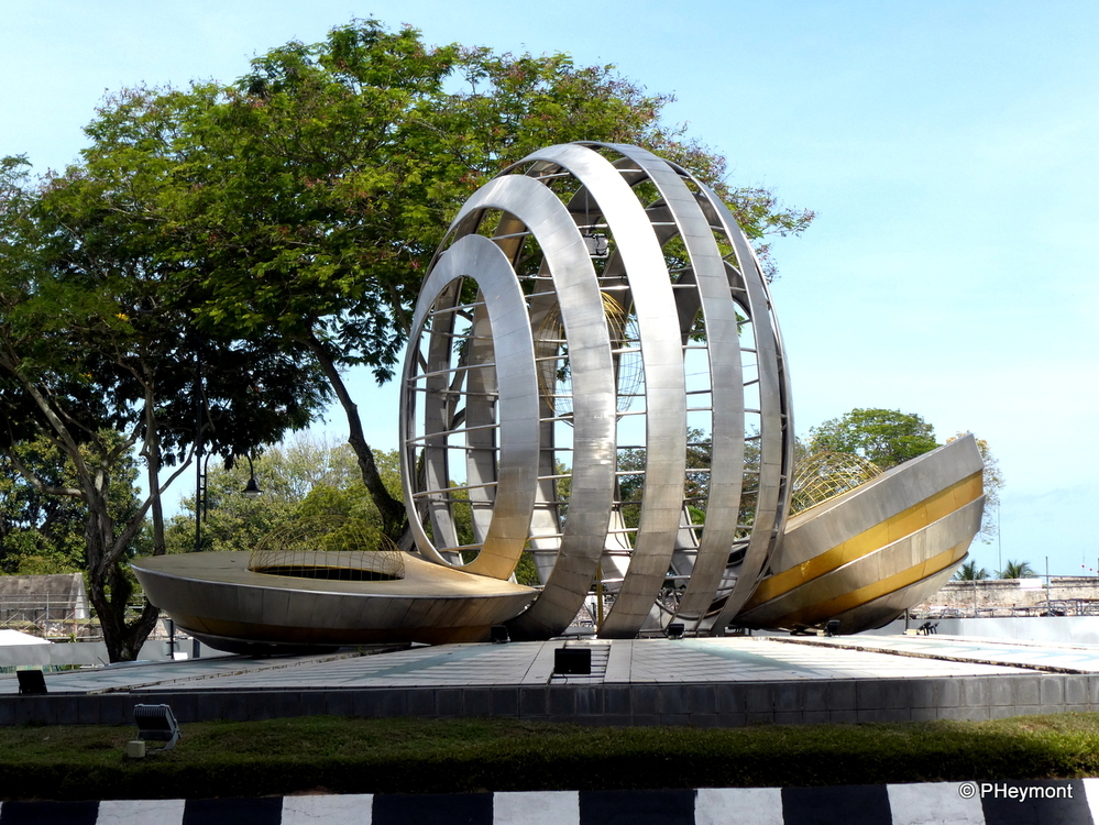 Betel-Nut Fountain, George Town, Penang